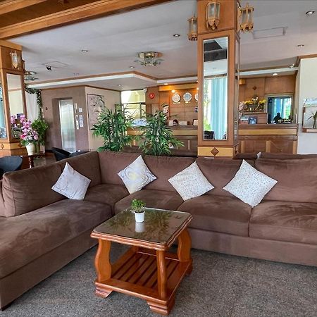Krabi Golden Hill Hotel Bagian luar foto