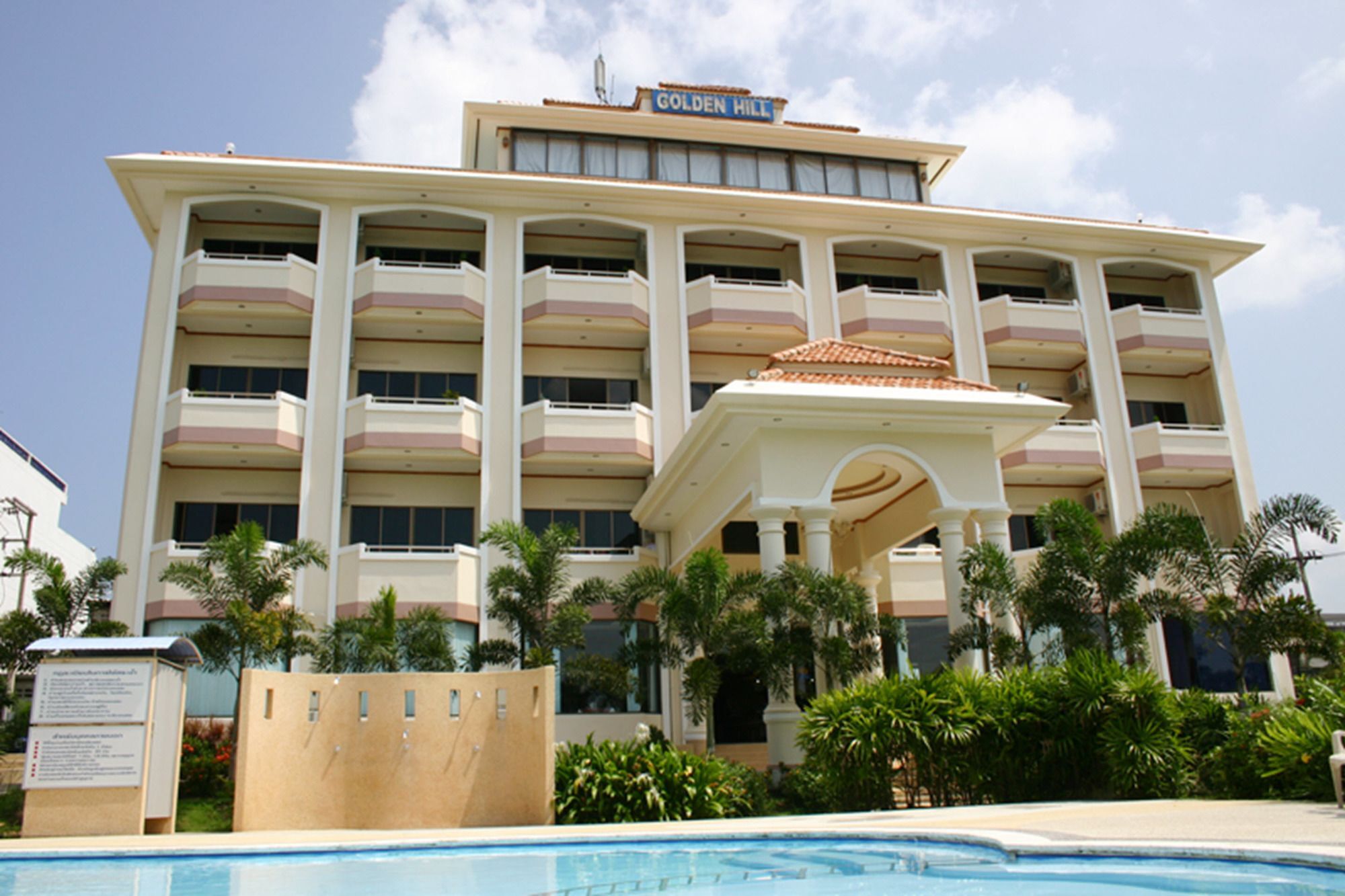 Krabi Golden Hill Hotel Bagian luar foto
