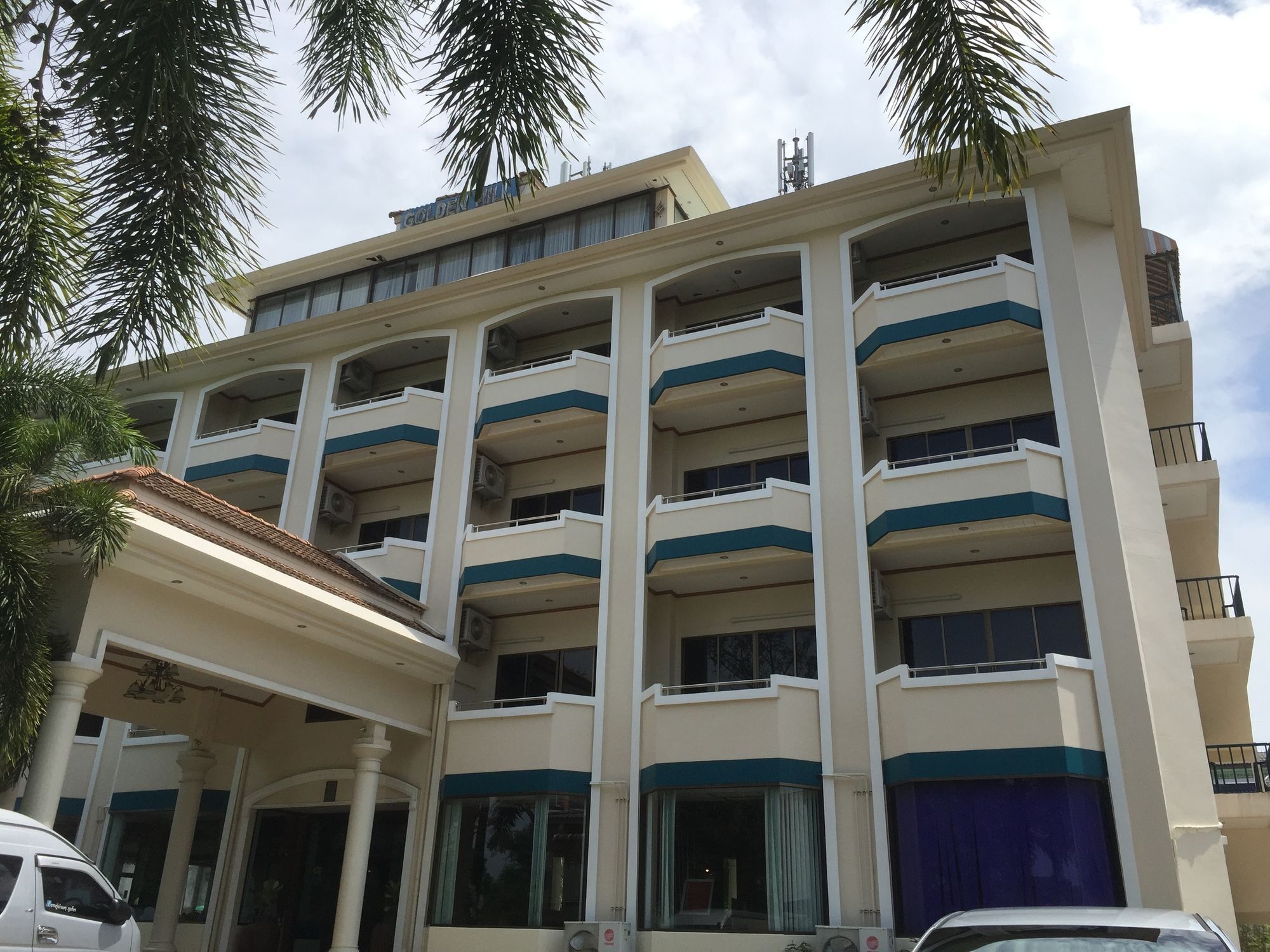 Krabi Golden Hill Hotel Bagian luar foto